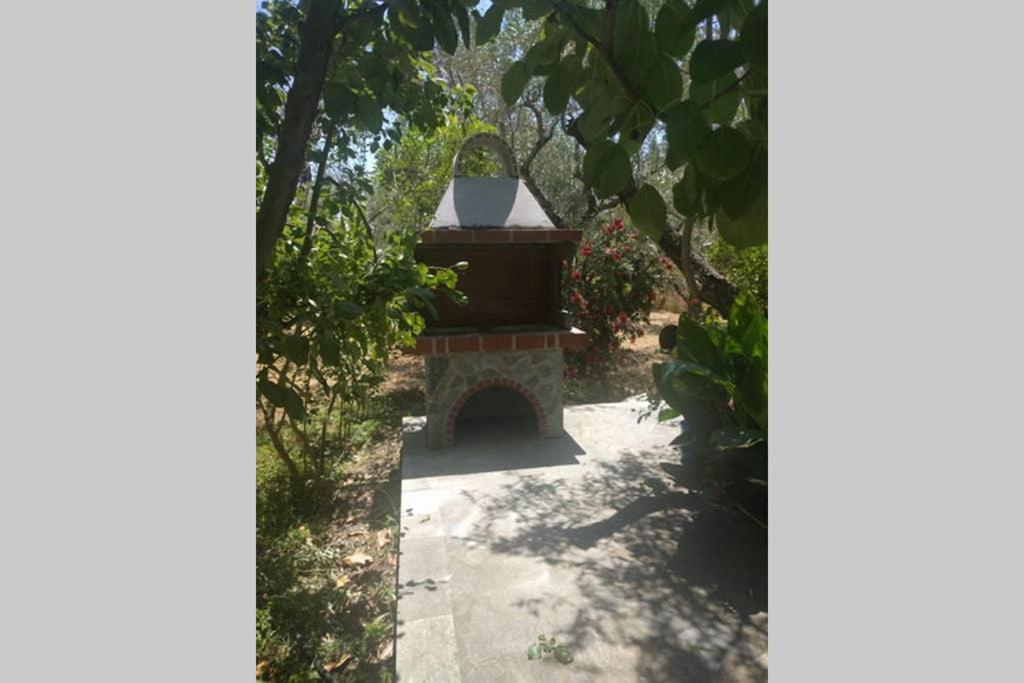 Irinis Cottage Kala Nera Exterior foto