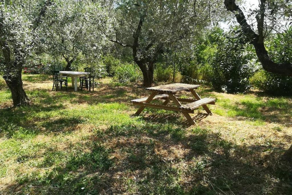 Irinis Cottage Kala Nera Exterior foto