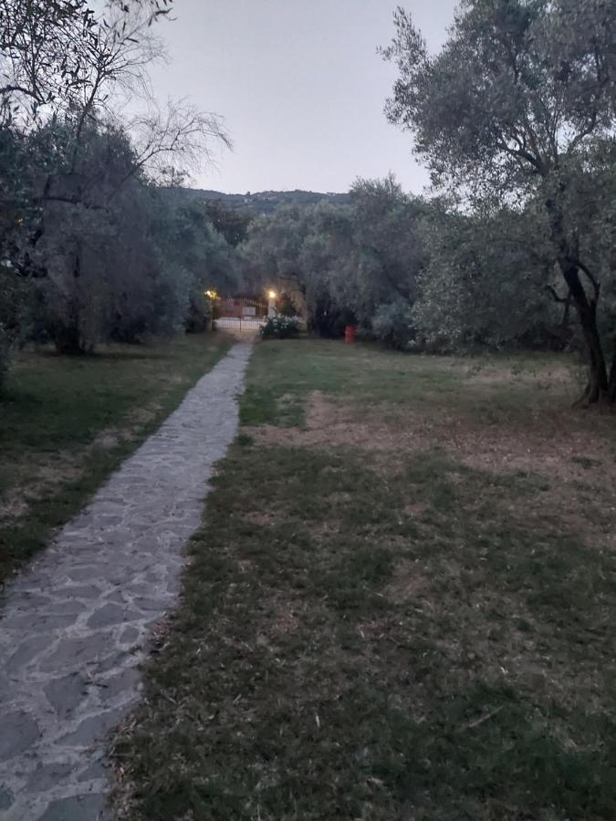 Irinis Cottage Kala Nera Exterior foto